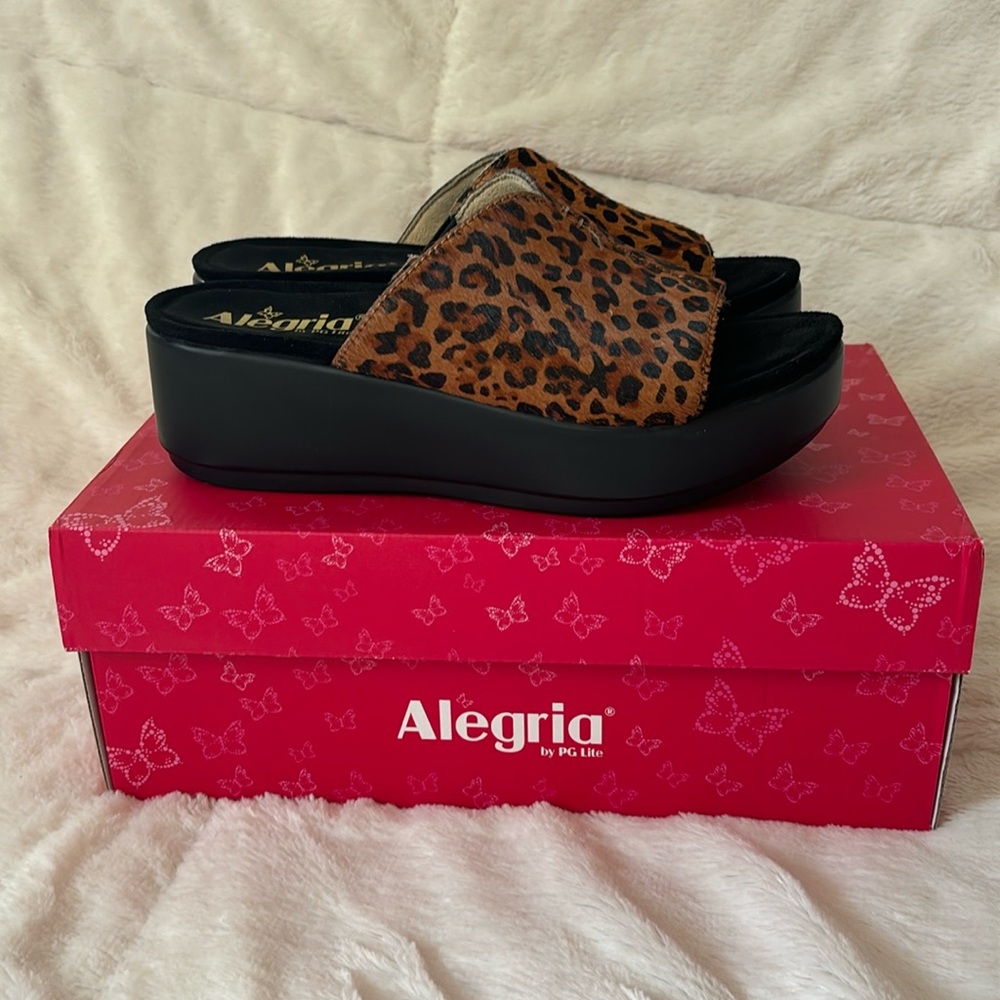Alegria Triniti Safari, leather slide, open toe platform slides, 6-6.6, eur 36